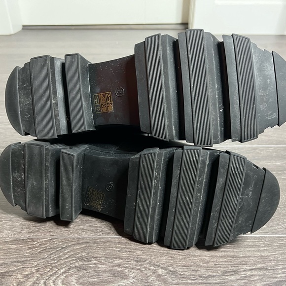 PUBLIC DESIRE LUG SOLE BOOTS - Picture 3 of 3